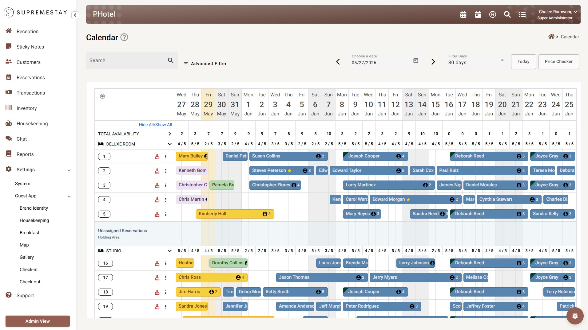 SupremeStay calendar with bookings and room overview